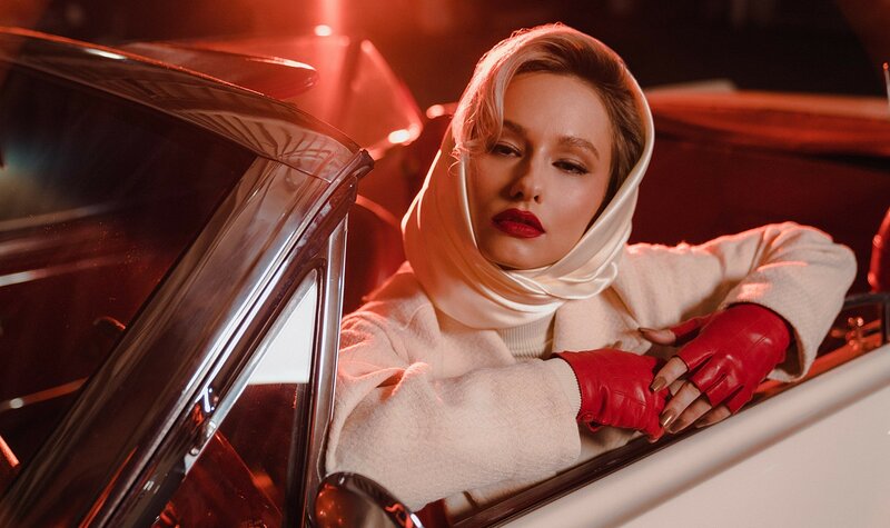 Алечка, 19 лет, 5 размер груди